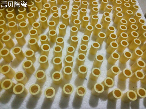 黄锆陶瓷管